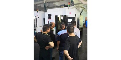 金沙990线路检测精机年终保养活动顺遂开展，，包管机床高效运转